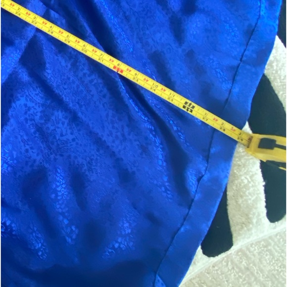 VICTORIAS SECRET VINTAGE GOLD LABEL ROBE - Picture 8 of 8